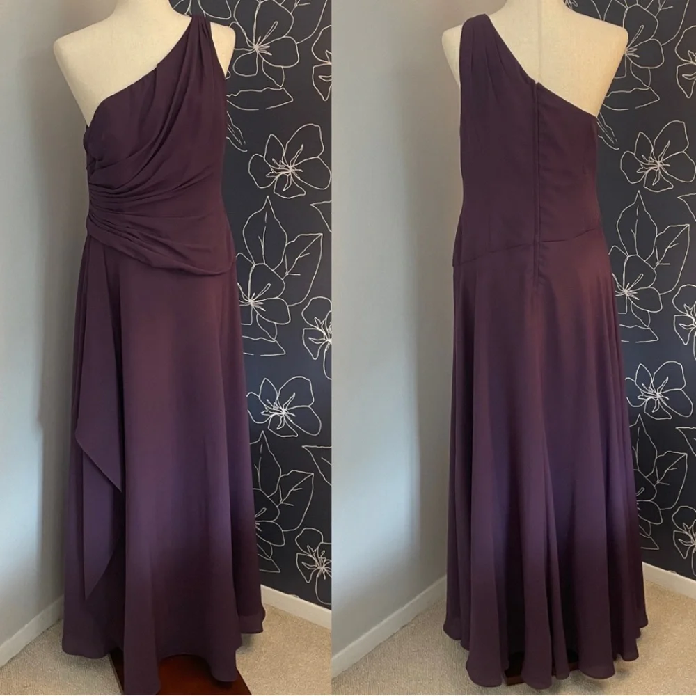 David’s Bridal one shoulder Georgette long bridesmaid dress in PLUM, Size 12 - Picture 2 of 6